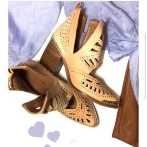 Jeffrey Cambell Maceo Western Boot in Bone